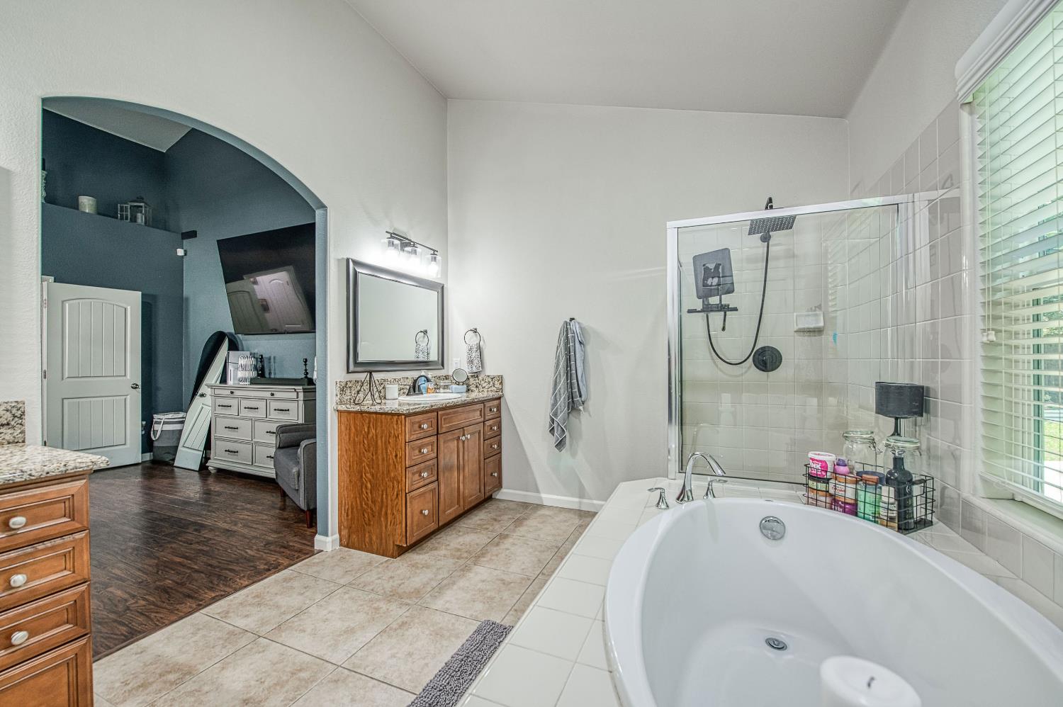 3095 N Pearwood, Fresno, CA 93727