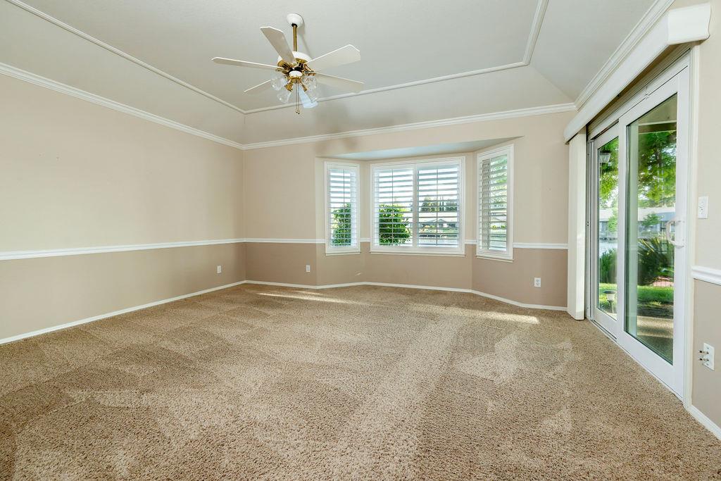 877 E Catalina Cir, Fresno, CA 93730
