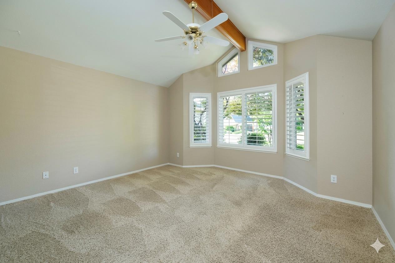 877 E Catalina Cir, Fresno, CA 93730