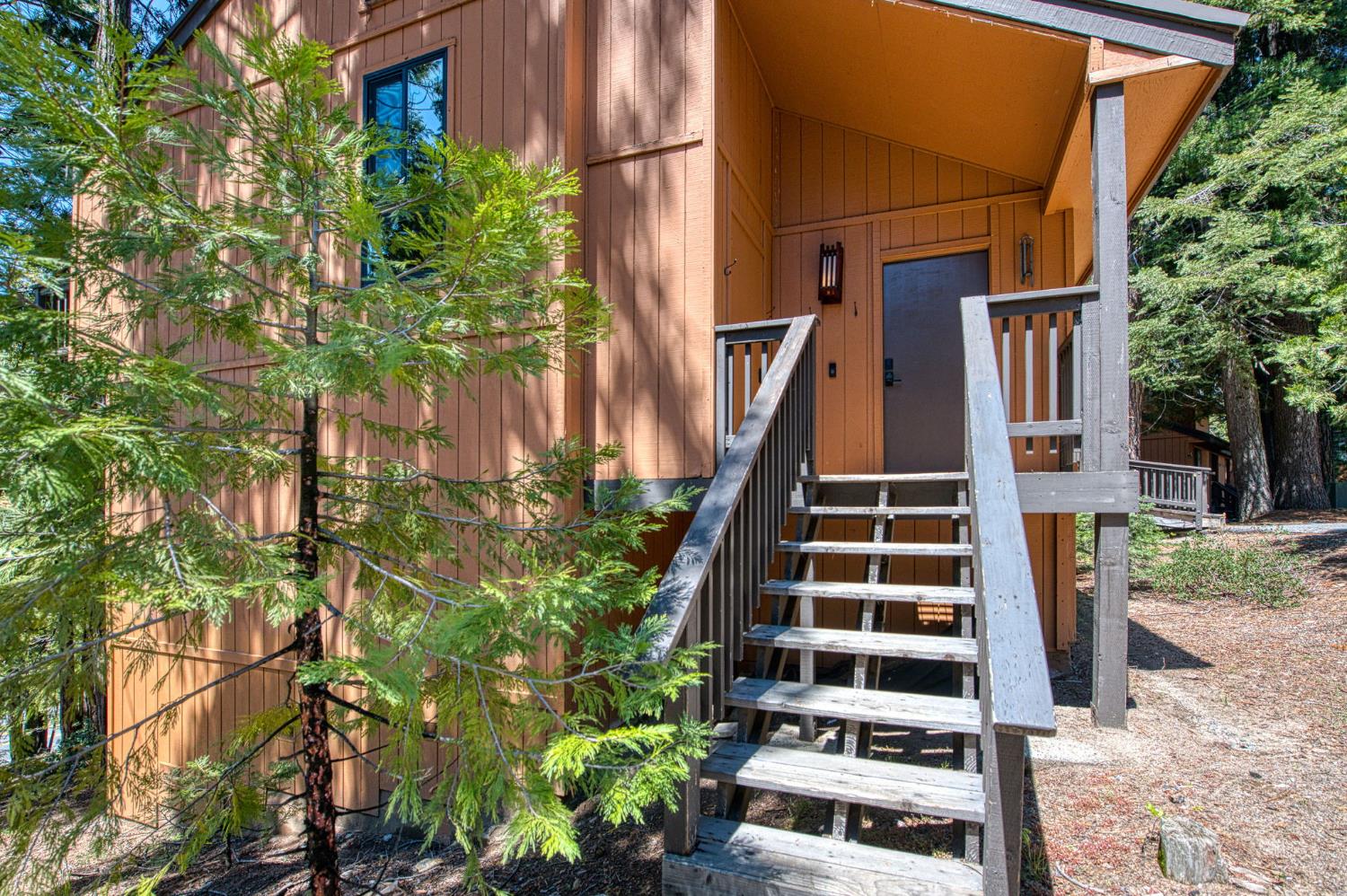 40794 Oakwoods Ln #97, Shaver Lake, CA 93664