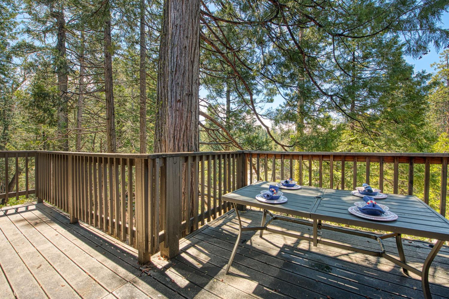 40794 Oakwoods Ln #97, Shaver Lake, CA 93664
