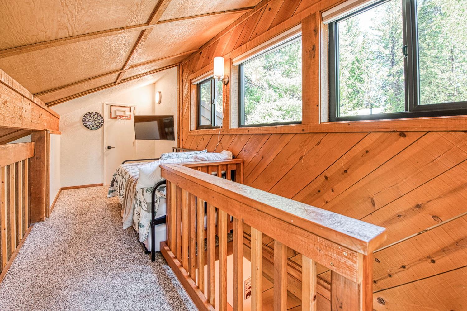40794 Oakwoods Ln #97, Shaver Lake, CA 93664