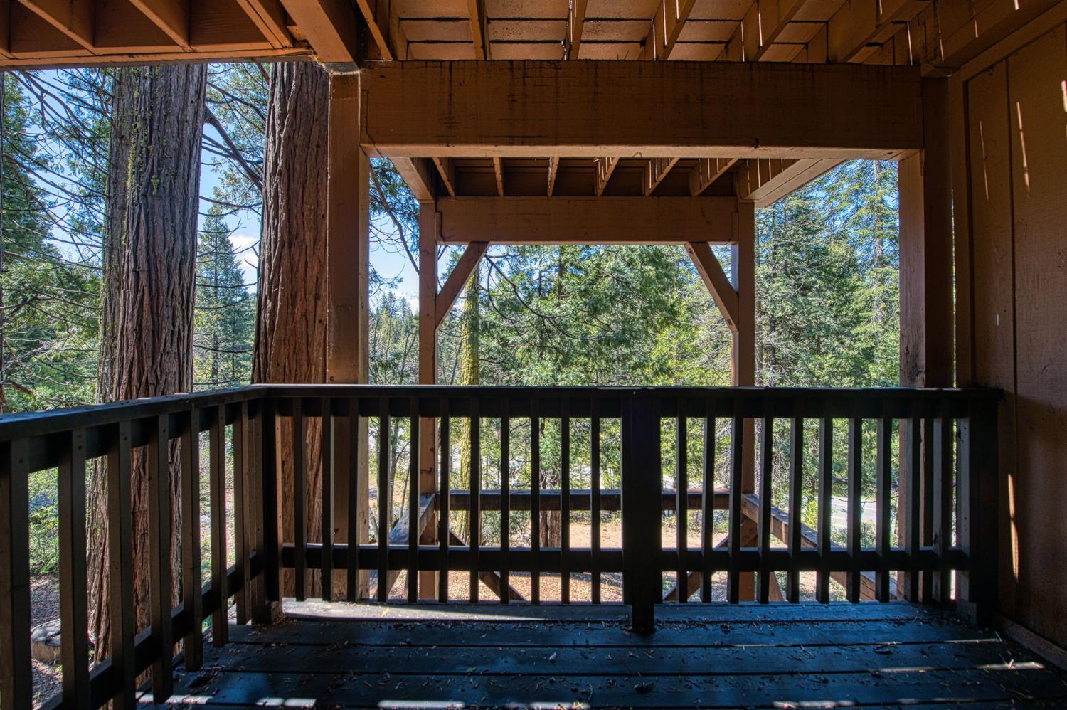 40794 Oakwoods Ln #97, Shaver Lake, CA 93664