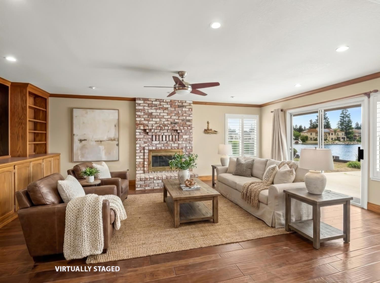 859 E Catalina Circle, Fresno, CA 93730
