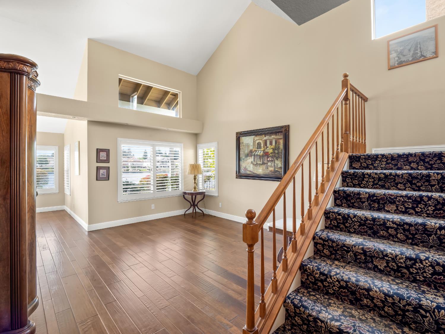 859 E Catalina Circle, Fresno, CA 93730