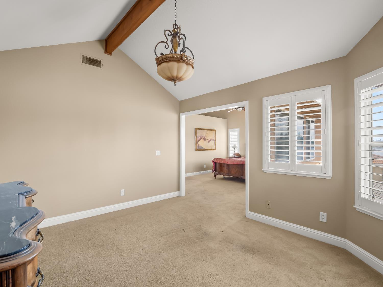 859 E Catalina Circle, Fresno, CA 93730