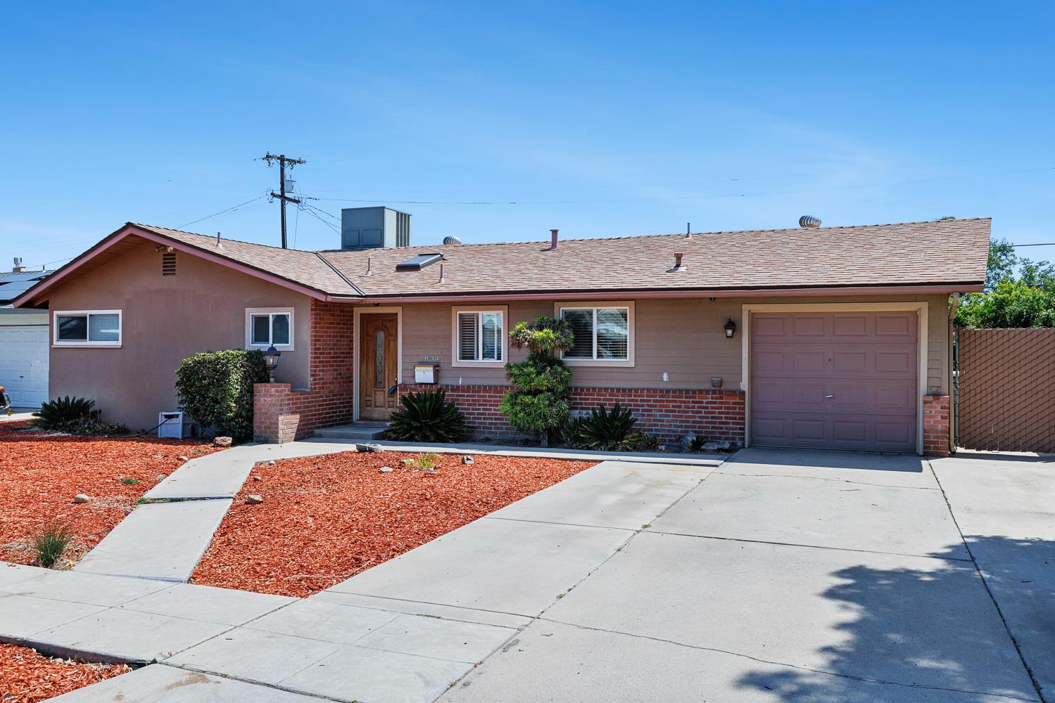 2834 N Boyd Ave, Fresno, CA 93703