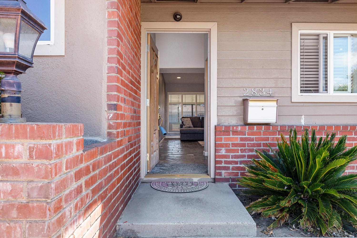 2834 N Boyd Ave, Fresno, CA 93703