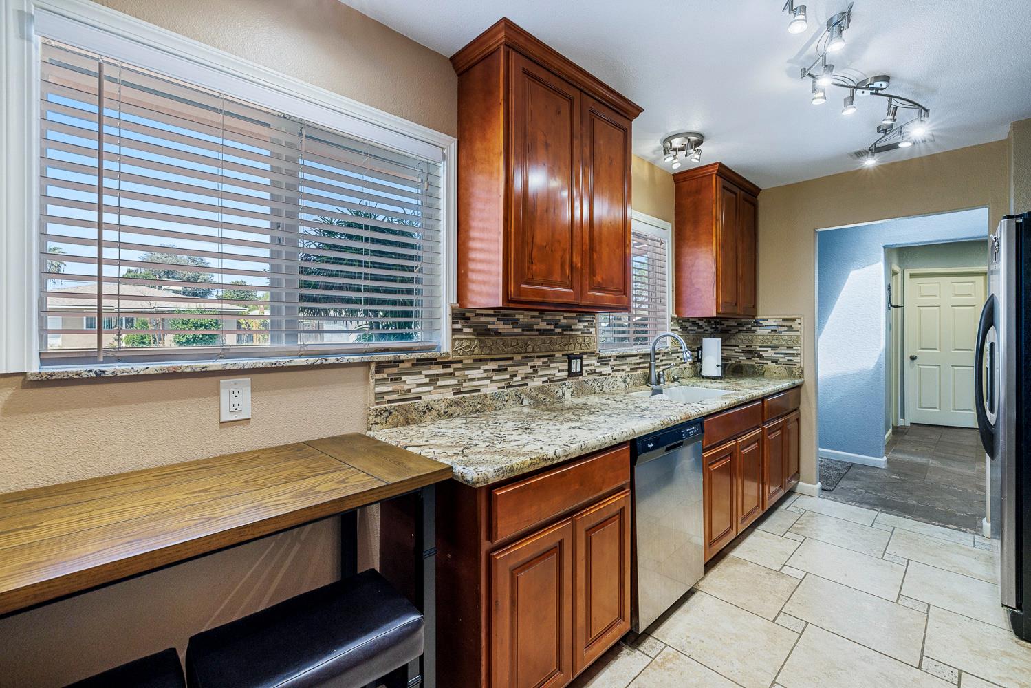 2834 N Boyd Ave, Fresno, CA 93703