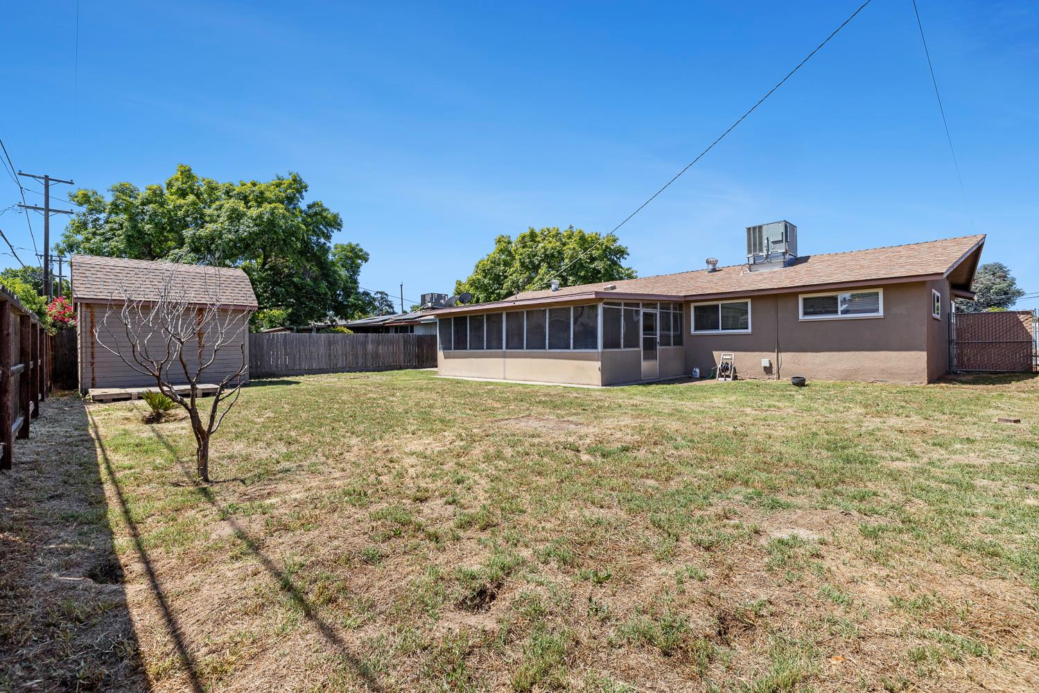 2834 N Boyd Ave, Fresno, CA 93703