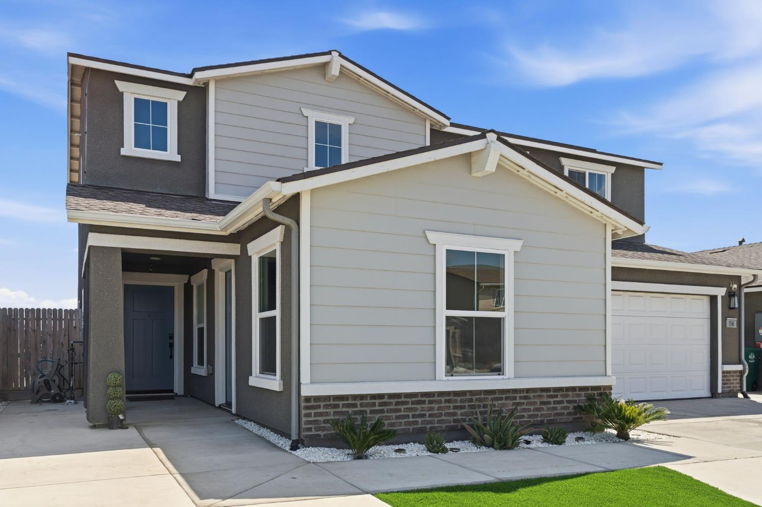 1541 Seneca Dr, Madera, CA 93637