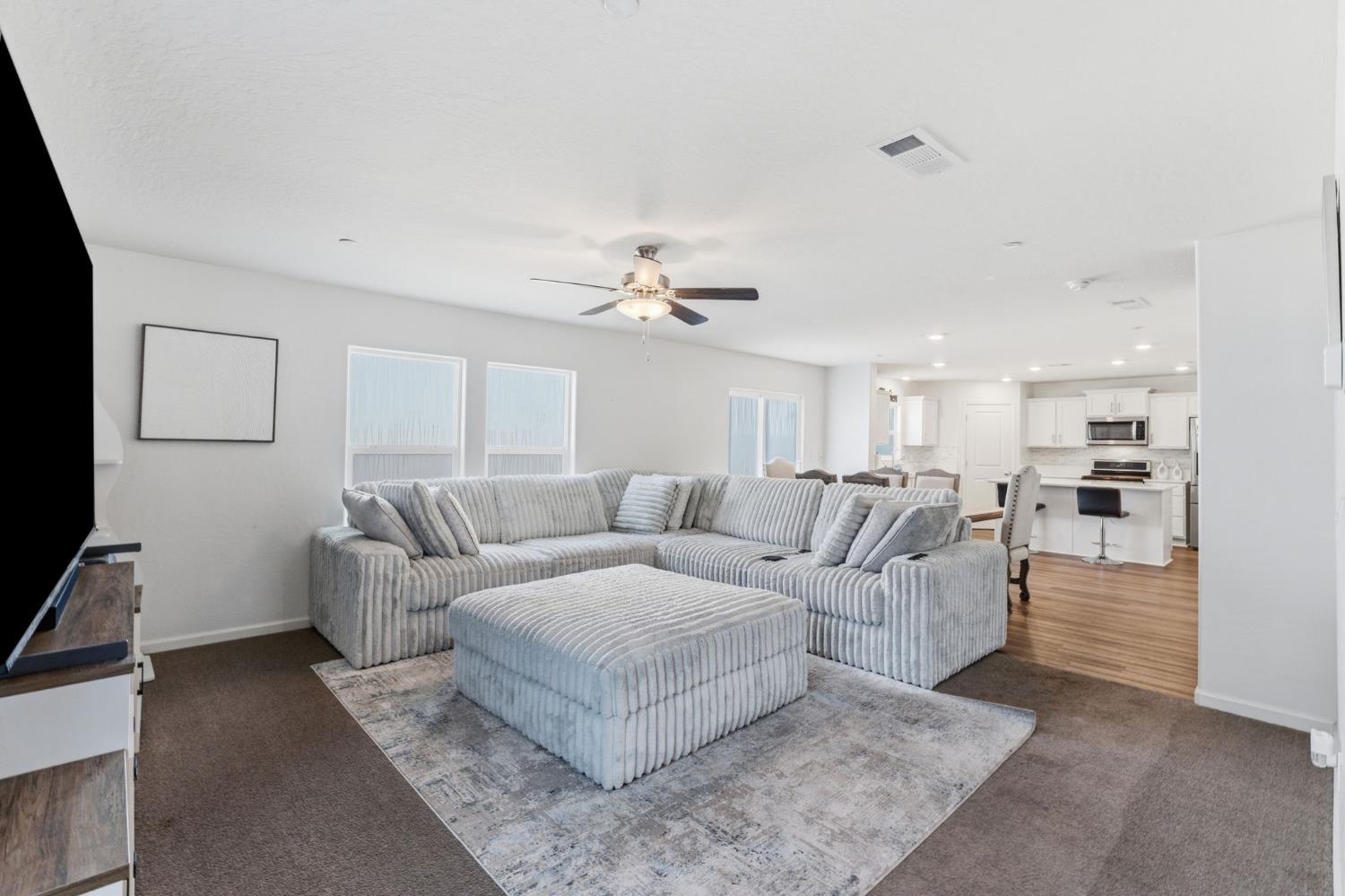 1541 Seneca Dr, Madera, CA 93637