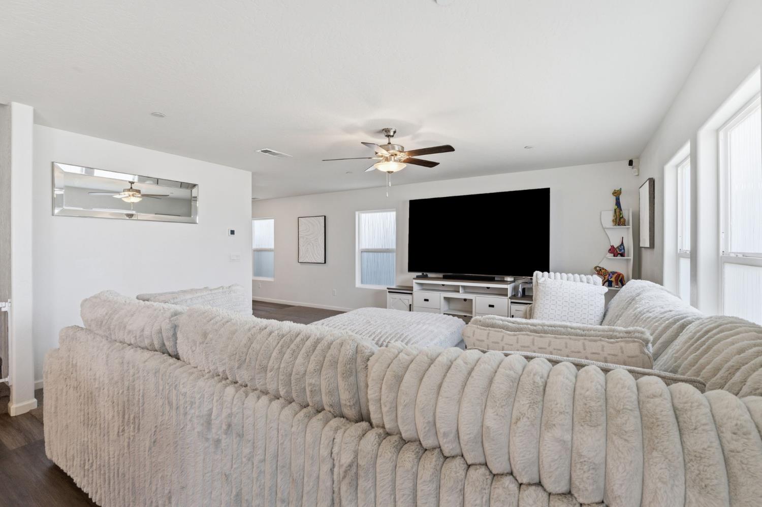 1541 Seneca Dr, Madera, CA 93637