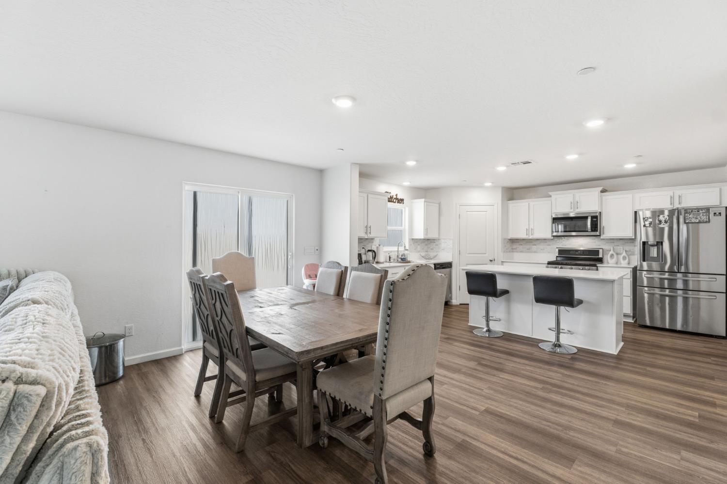1541 Seneca Dr, Madera, CA 93637