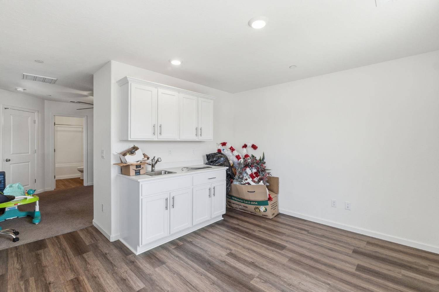 1541 Seneca Dr, Madera, CA 93637