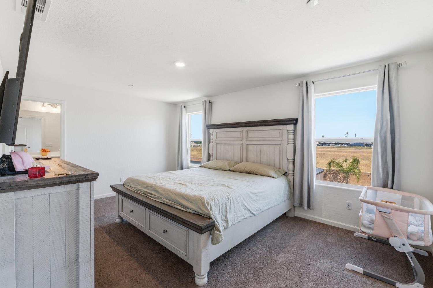 1541 Seneca Dr, Madera, CA 93637