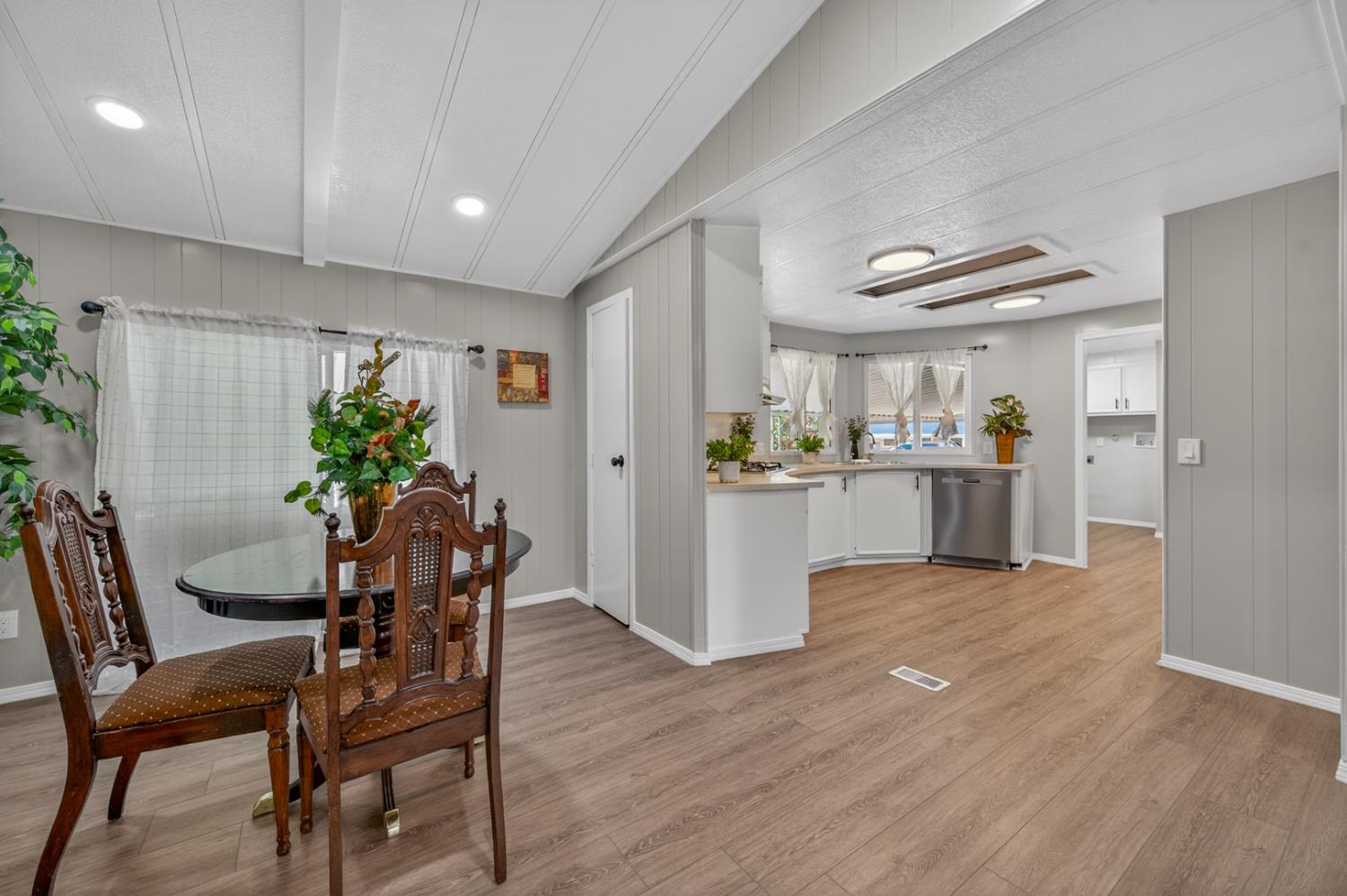 371 Bethel #55, Sanger, CA 93657