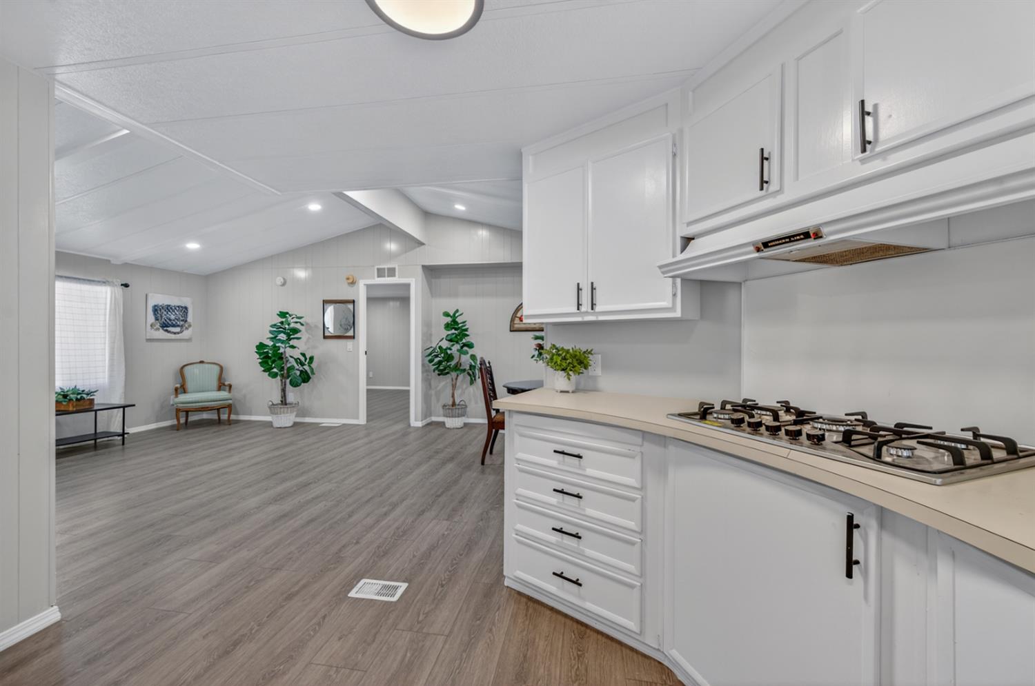 371 Bethel #55, Sanger, CA 93657