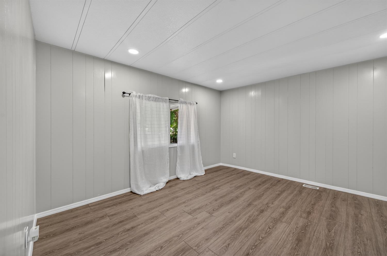 371 Bethel #55, Sanger, CA 93657