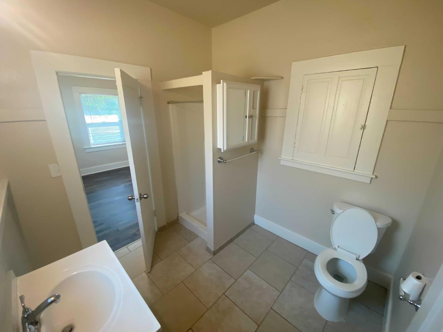 130 N San Pablo Ave #A-C, Fresno, CA 93701
