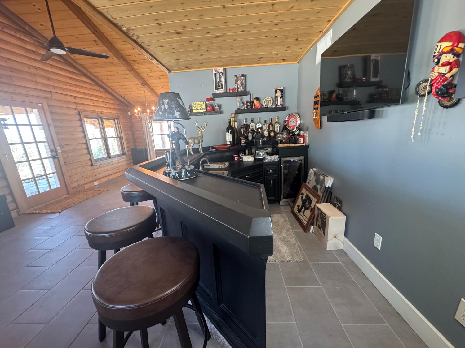20146 Nicholas Rd, Clovis, CA 93619