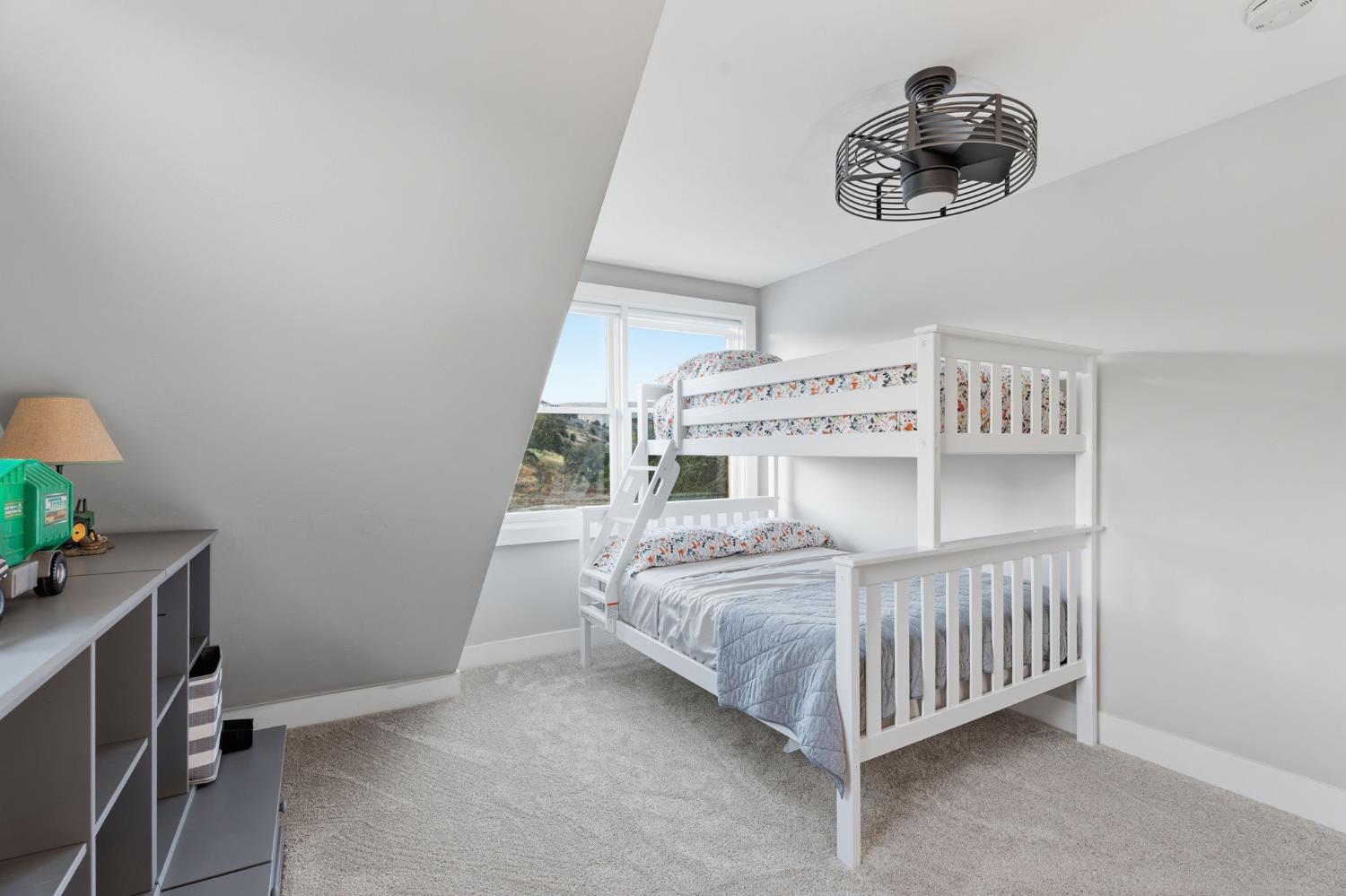 20146 Nicholas Rd, Clovis, CA 93619