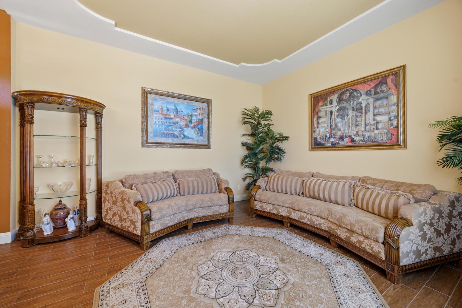 2154 Wrenwood Ave, Clovis, CA 93611