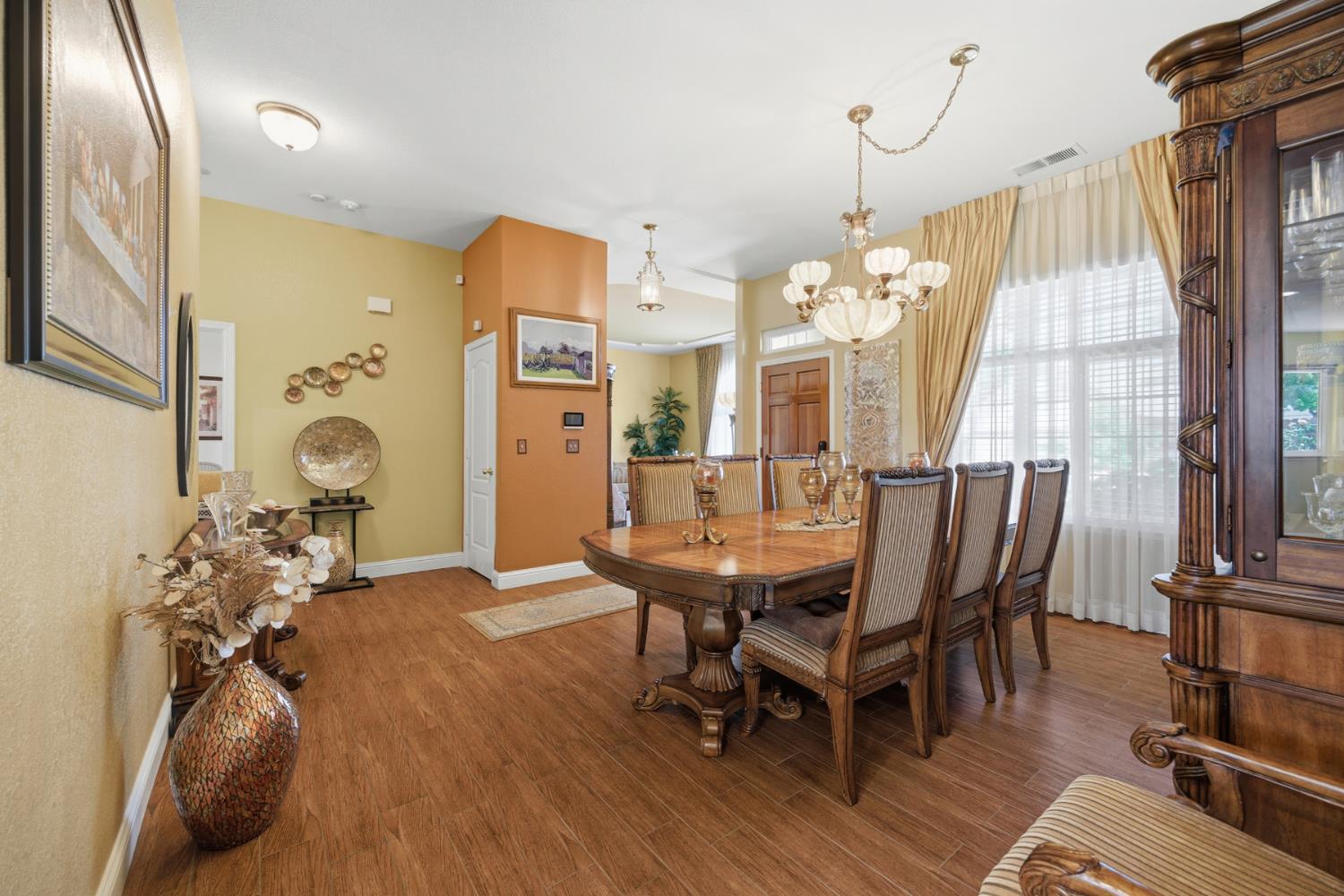 2154 Wrenwood Ave, Clovis, CA 93611