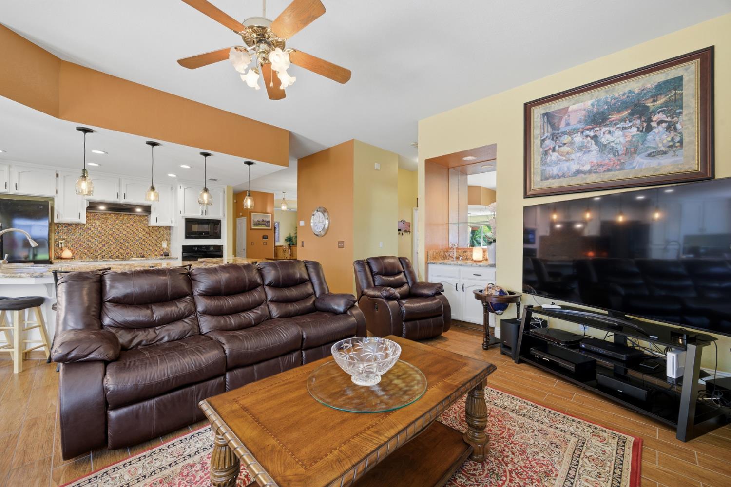 2154 Wrenwood Ave, Clovis, CA 93611
