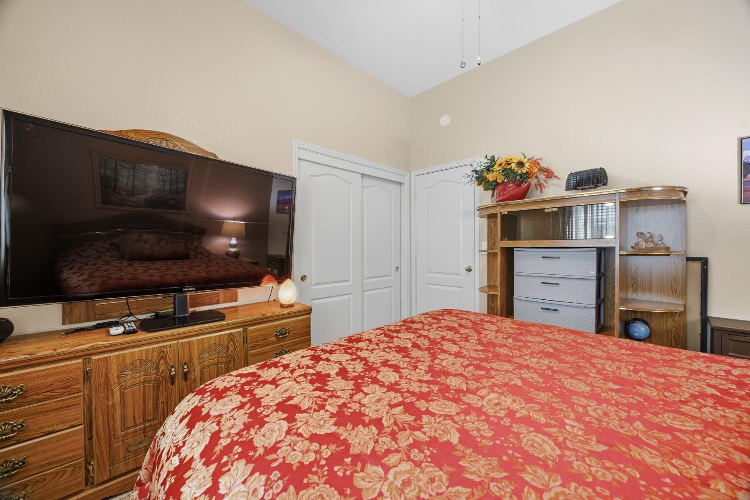2154 Wrenwood Ave, Clovis, CA 93611