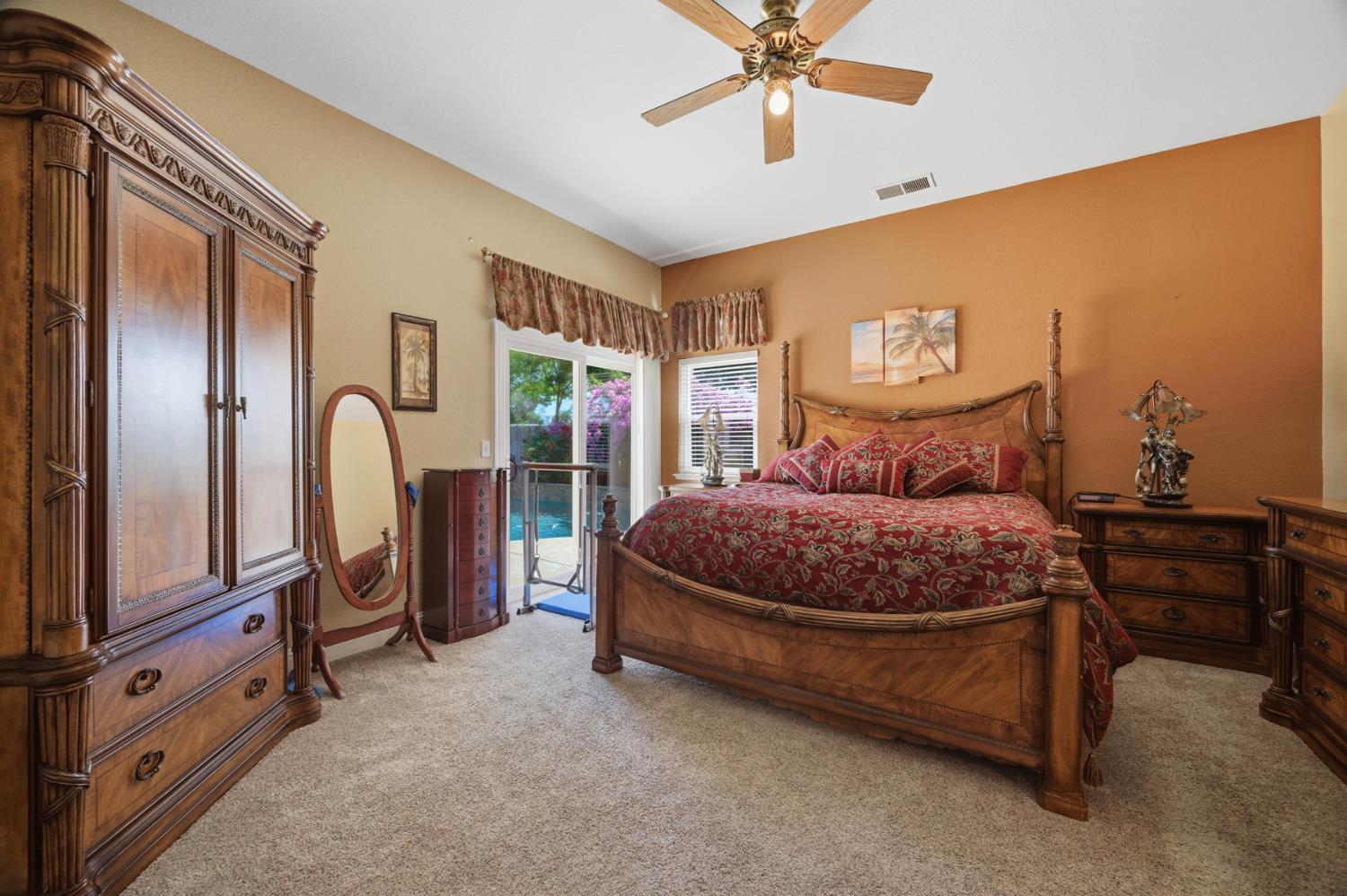 2154 Wrenwood Ave, Clovis, CA 93611