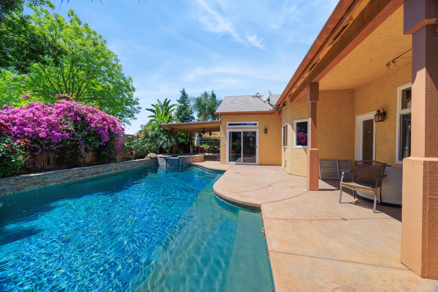 2154 Wrenwood Ave, Clovis, CA 93611