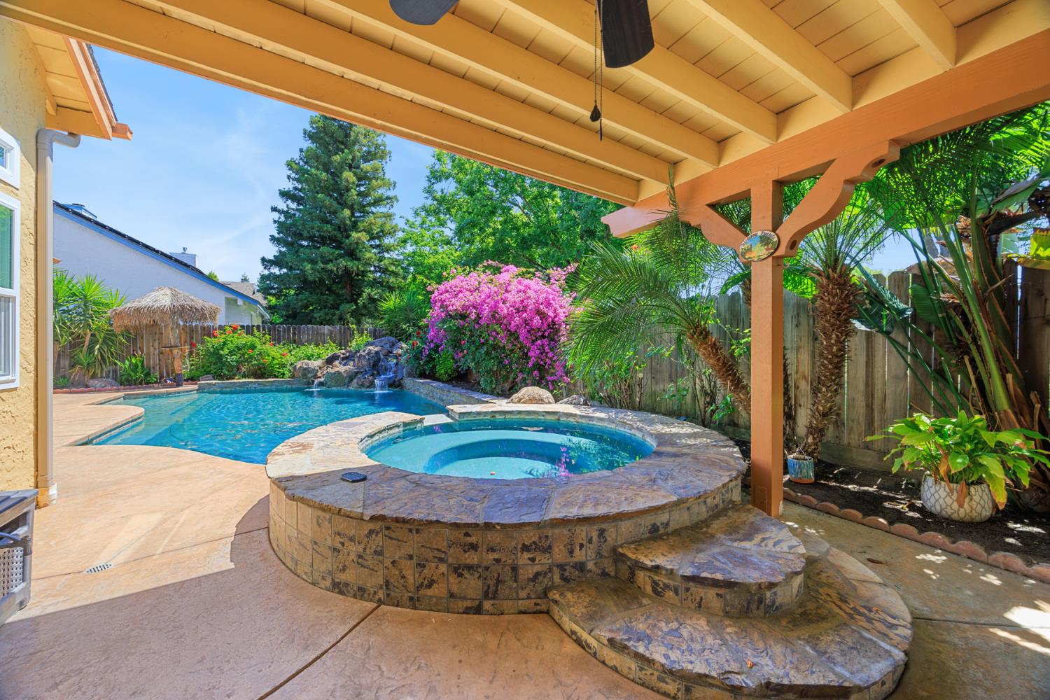 2154 Wrenwood Ave, Clovis, CA 93611