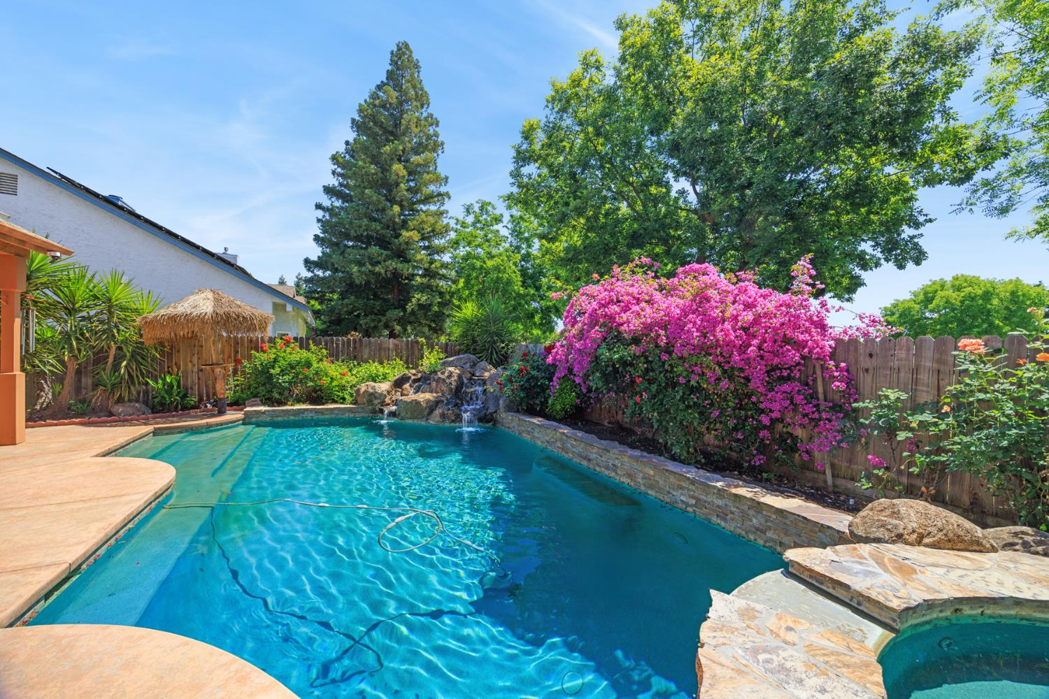 2154 Wrenwood Ave, Clovis, CA 93611