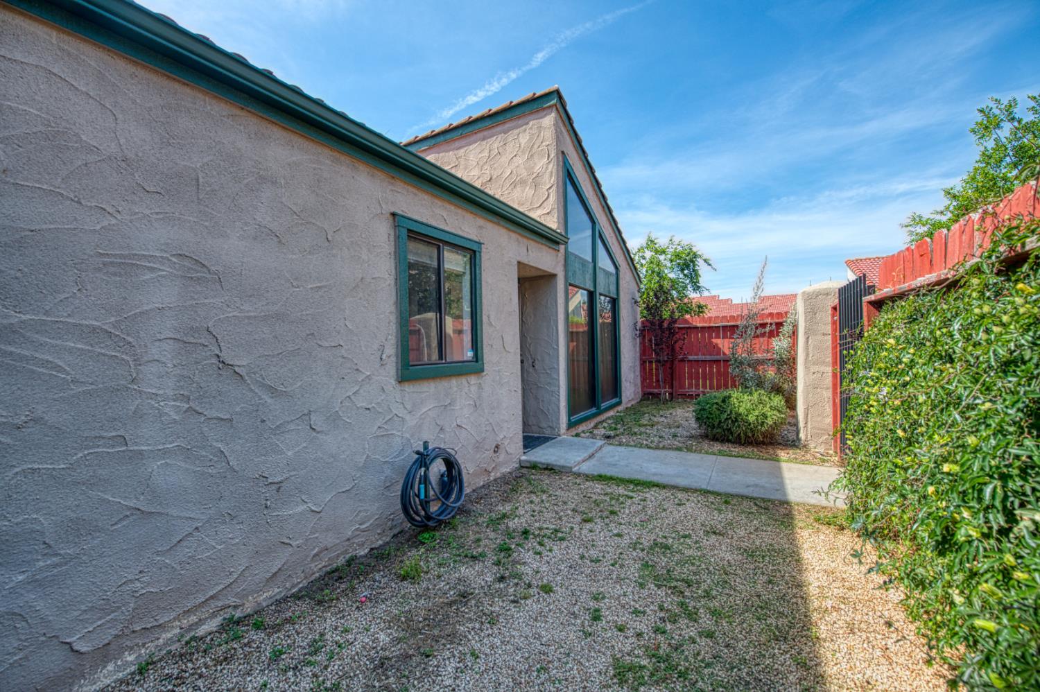 5965 E Shields Ave #165, Fresno, CA 93727