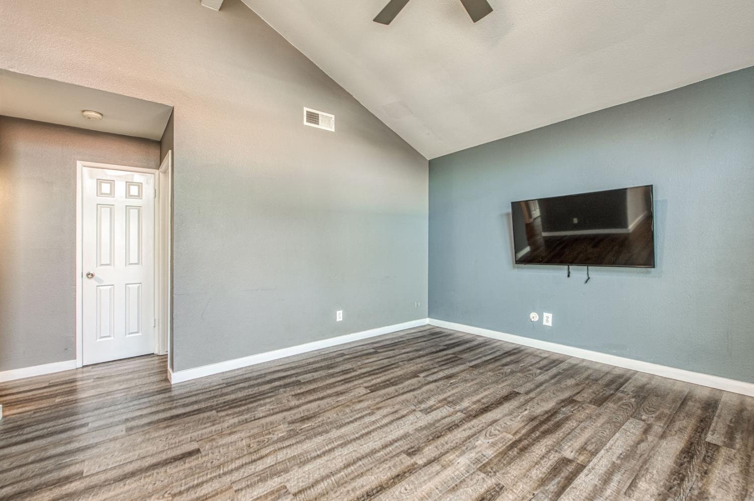 5965 E Shields Ave #165, Fresno, CA 93727