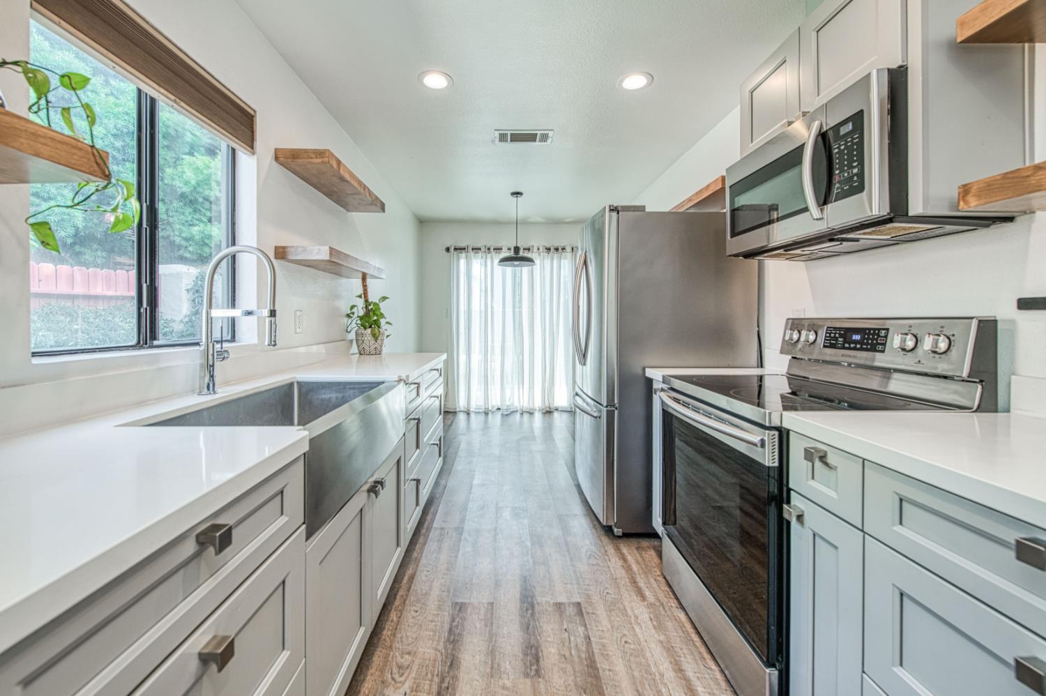 5965 E Shields Ave #165, Fresno, CA 93727