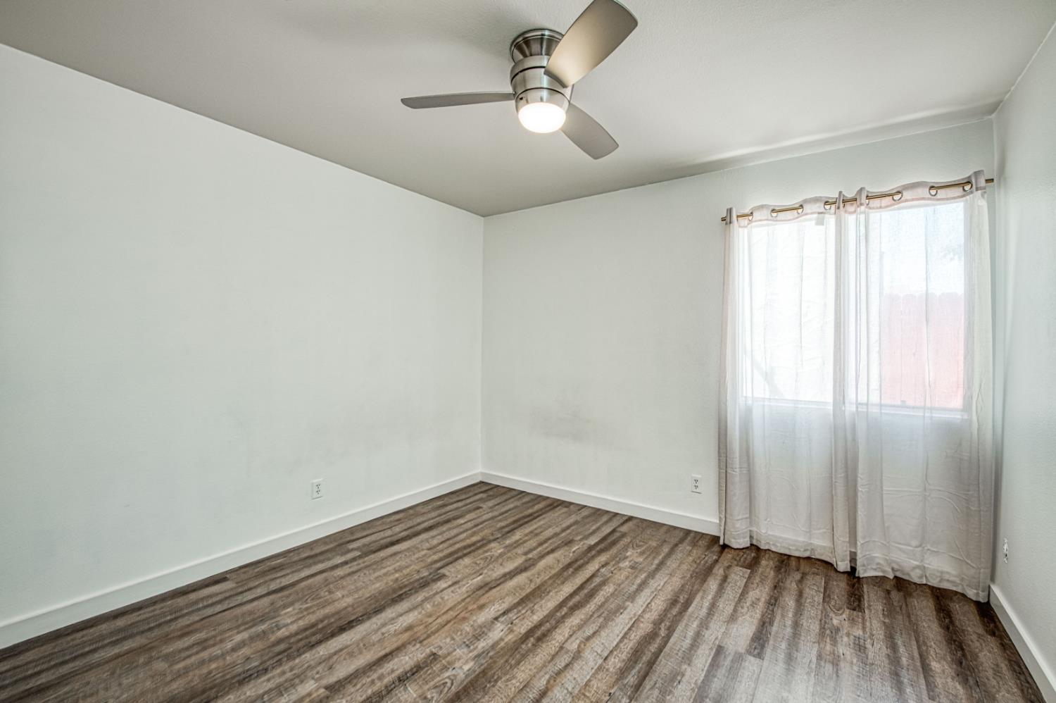 5965 E Shields Ave #165, Fresno, CA 93727