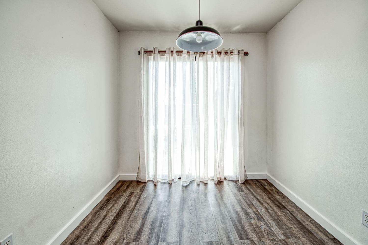 5965 E Shields Ave #165, Fresno, CA 93727
