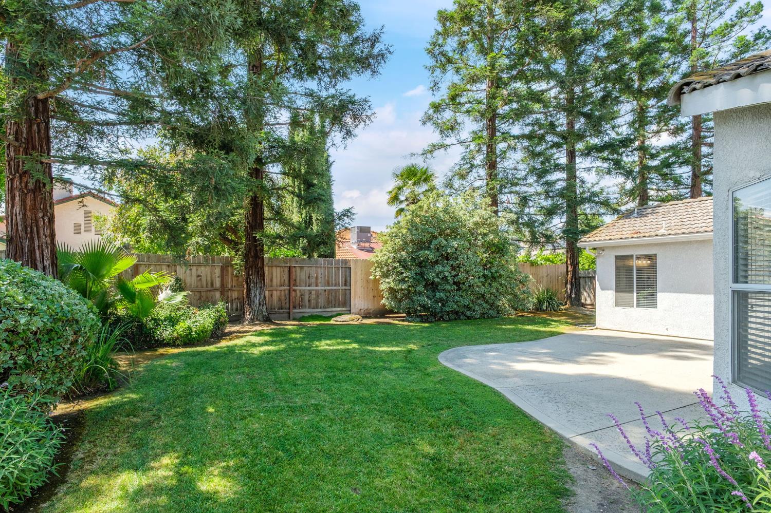 872 Minarats, Clovis, CA 93612
