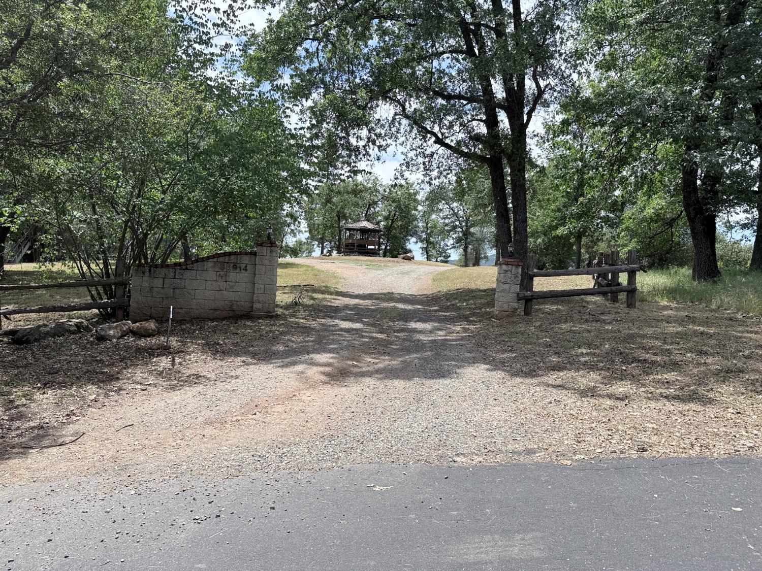 34914 Sneezeweed Ln, North Fork, CA 93643
