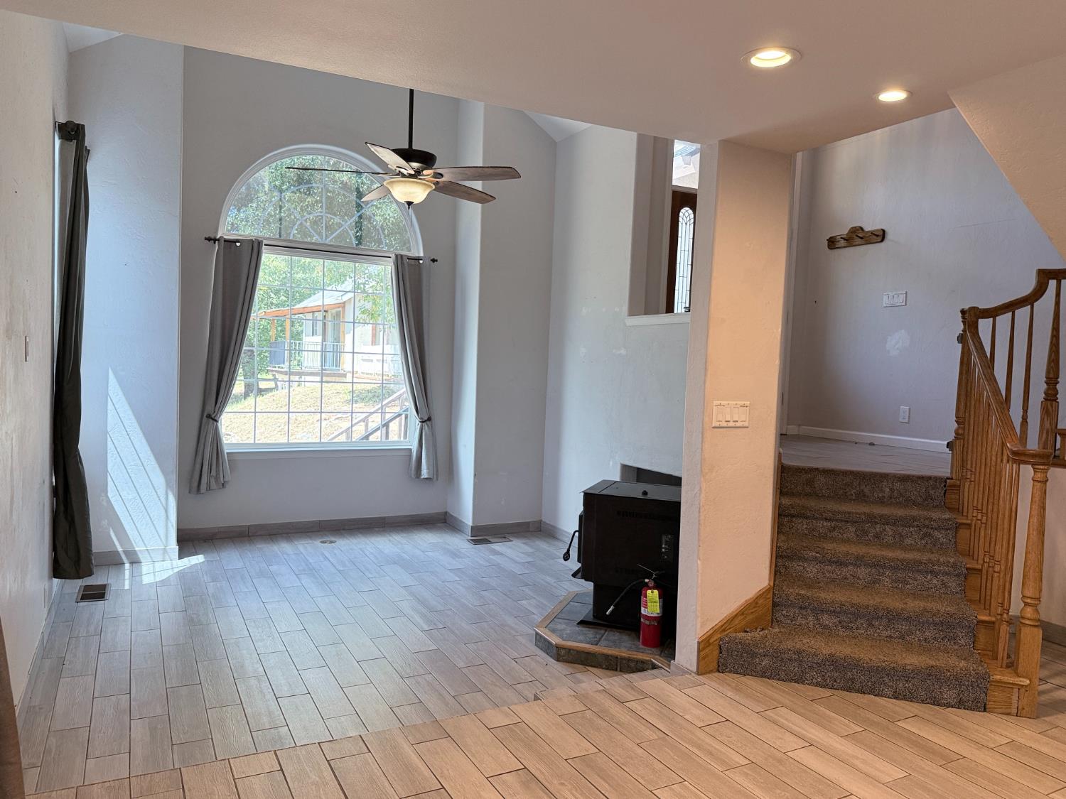 34914 Sneezeweed Ln, North Fork, CA 93643