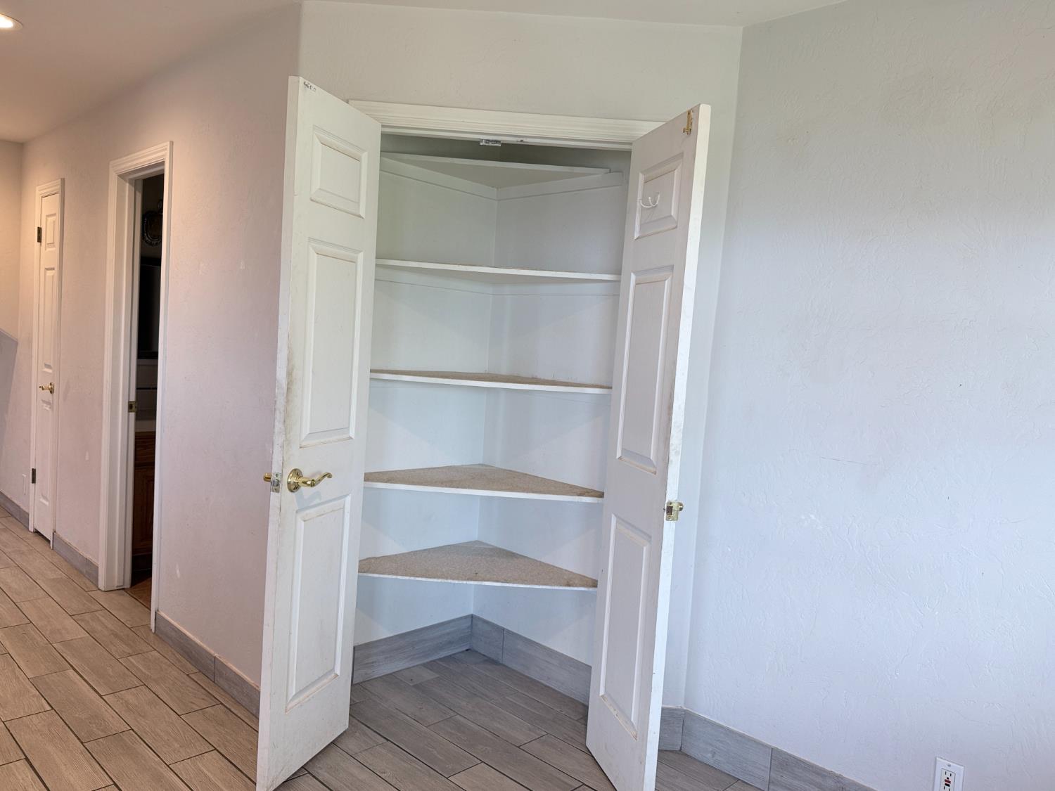 34914 Sneezeweed Ln, North Fork, CA 93643
