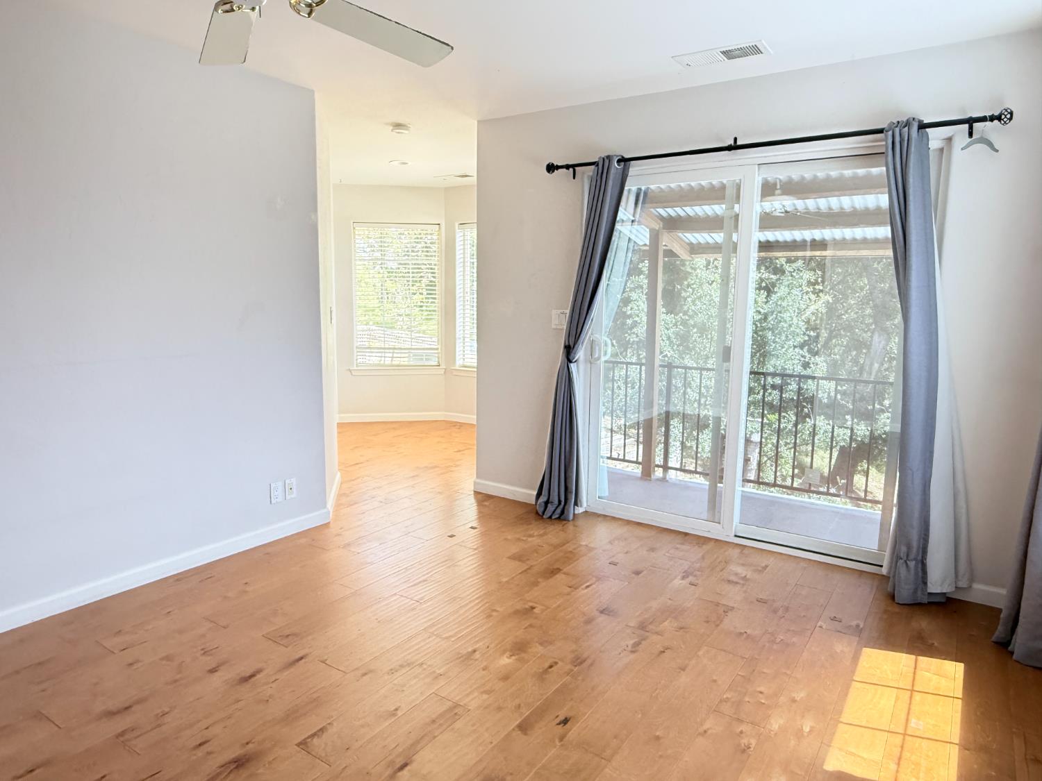 34914 Sneezeweed Ln, North Fork, CA 93643