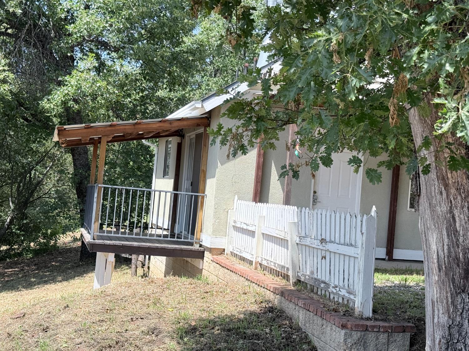 34914 Sneezeweed Ln, North Fork, CA 93643