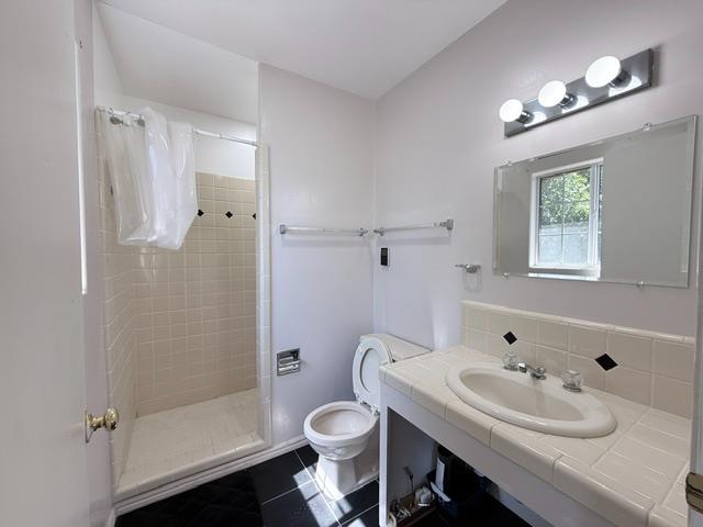 34914 Sneezeweed Ln, North Fork, CA 93643