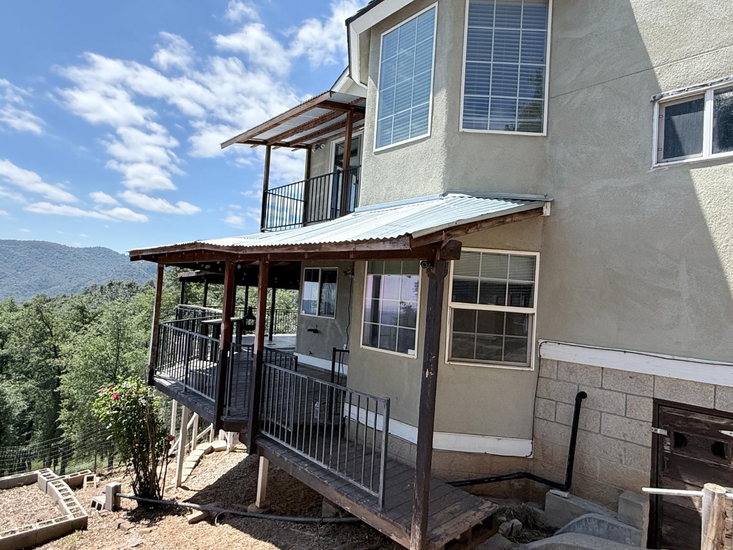 34914 Sneezeweed Ln, North Fork, CA 93643