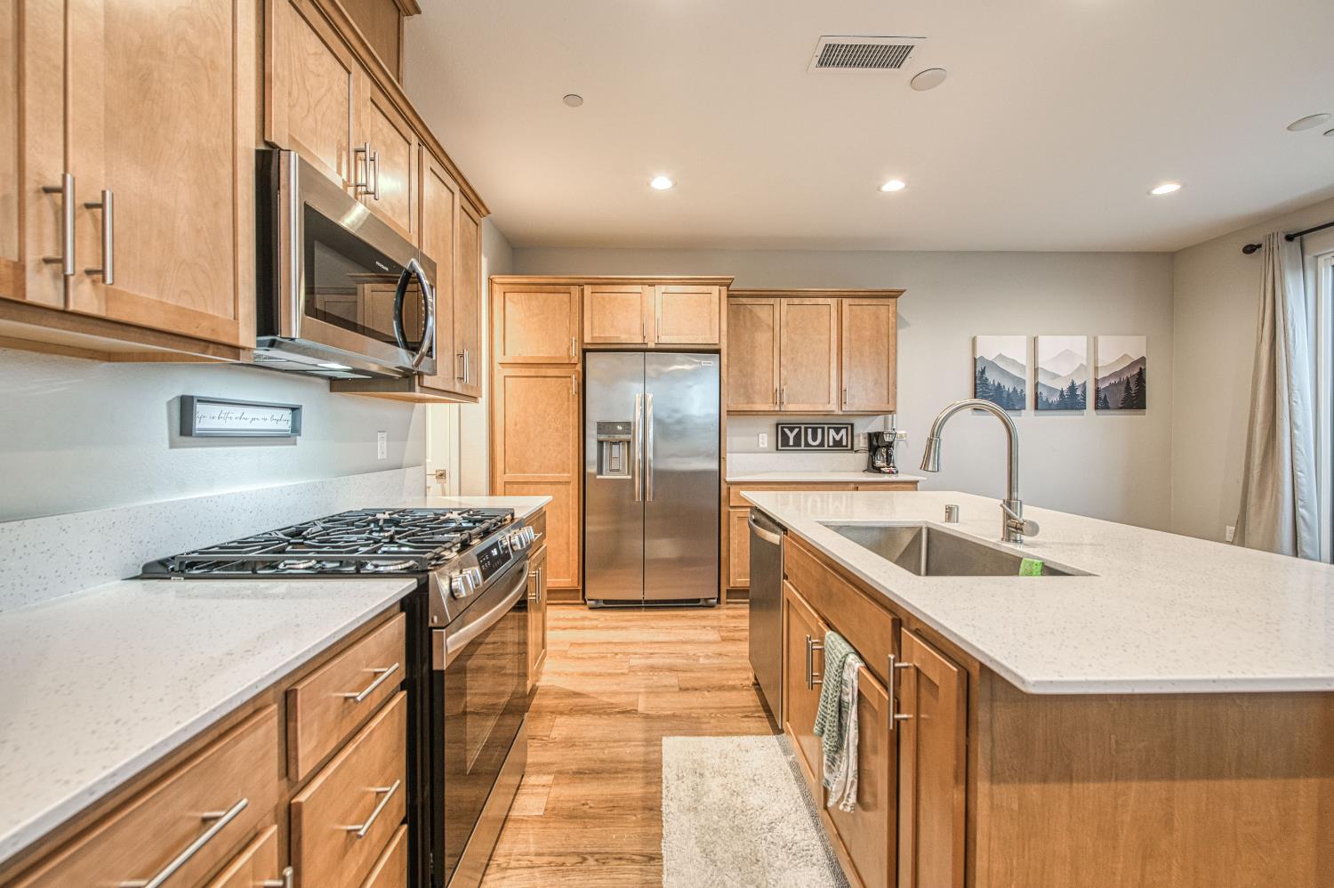 580 Mccaffrey Way, Madera, CA 93636
