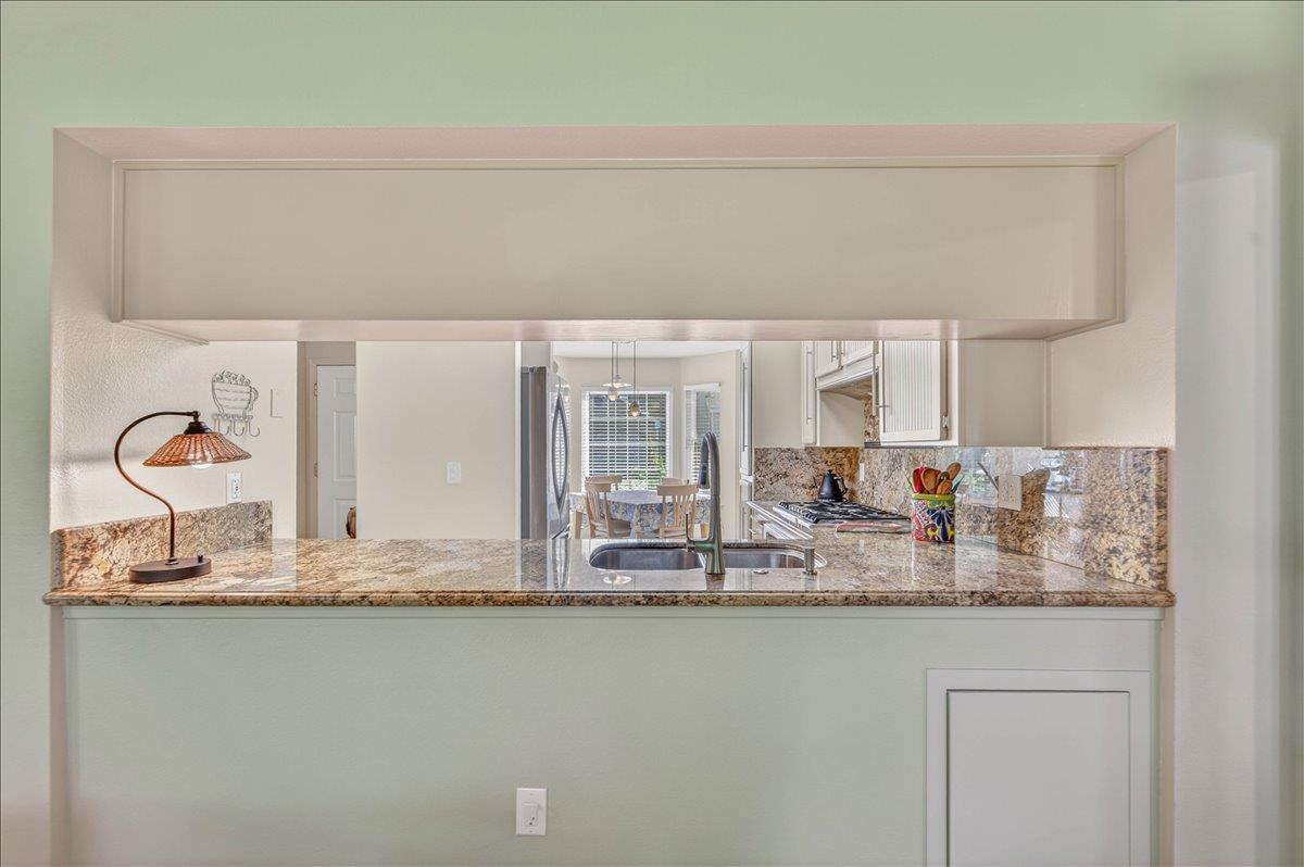 10771 N Windham Bay Cir, Fresno, CA 93730