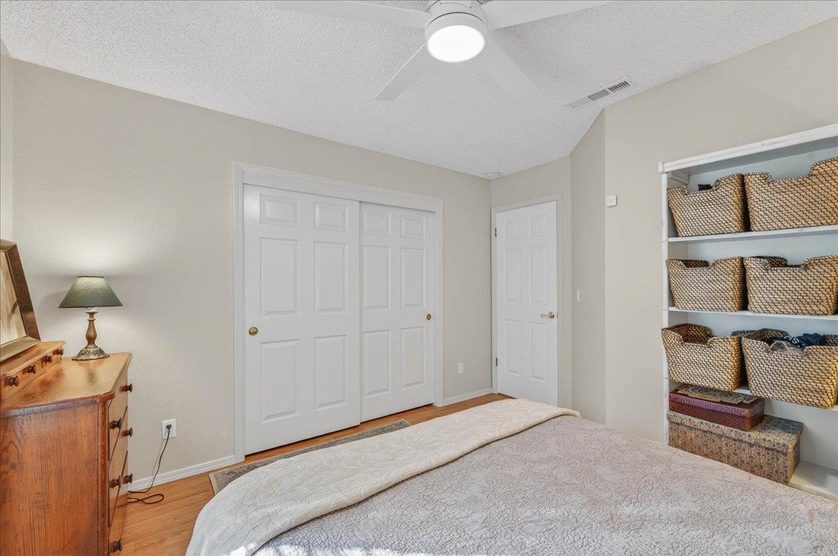 10771 N Windham Bay Cir, Fresno, CA 93730